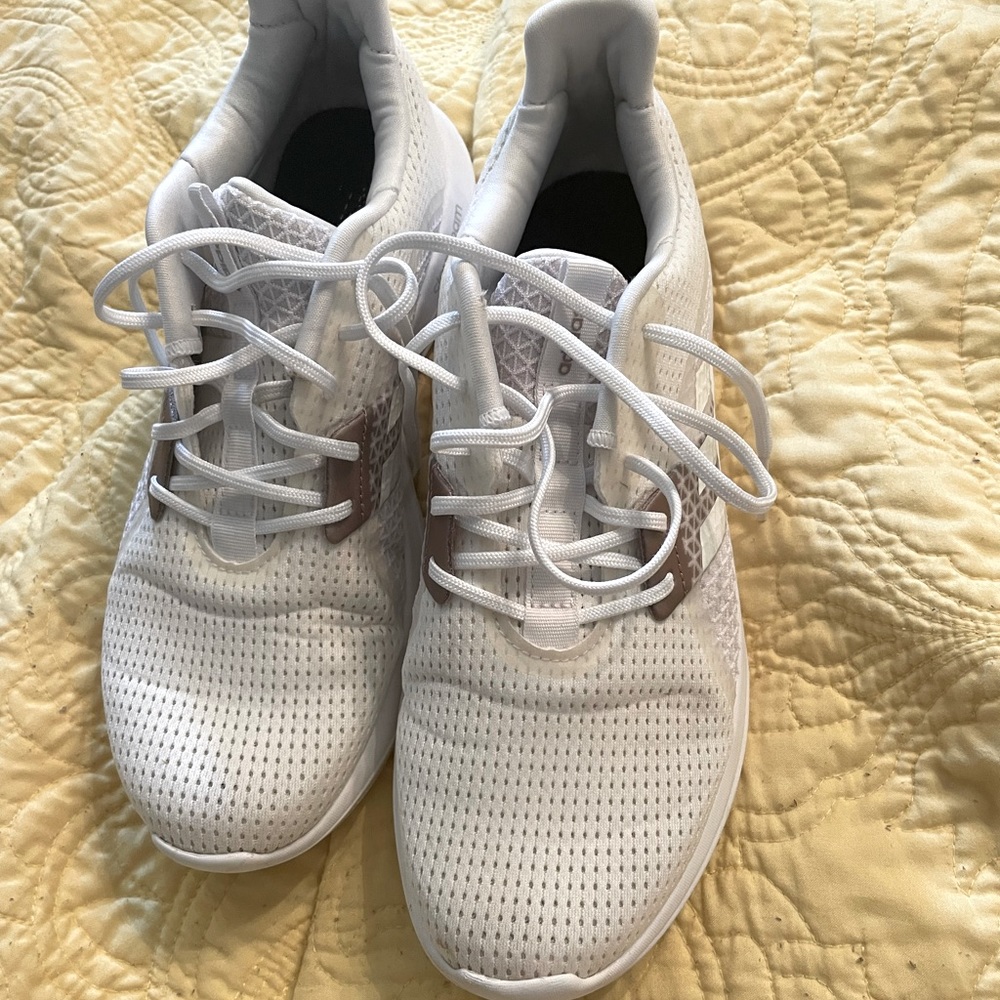 Women’s Running Shoe Adidas Size 8